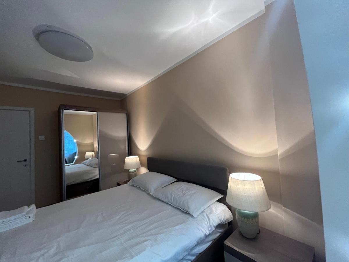 Apartament Rezidential Cero ティミショアラ エクステリア 写真